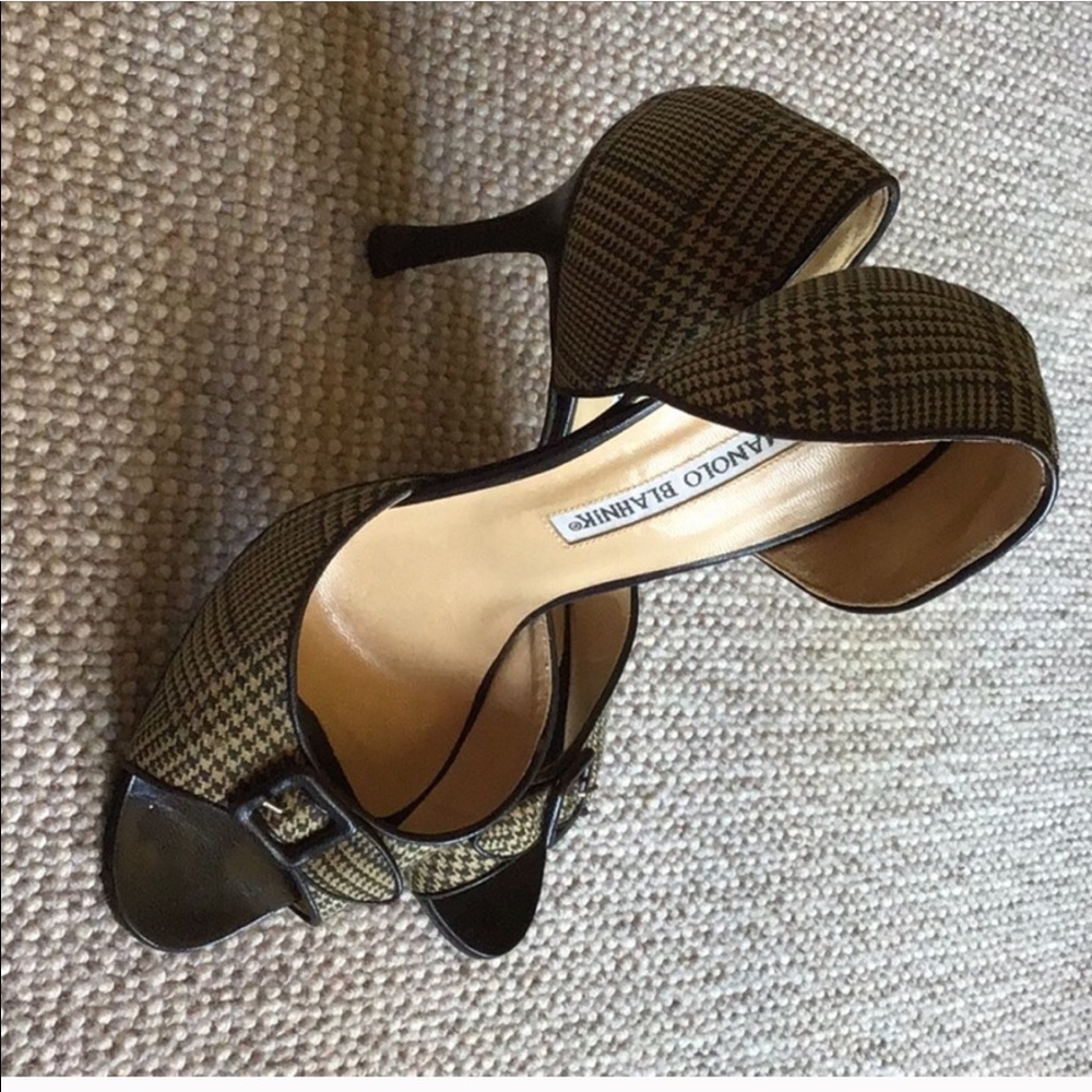 Manolo Blahnik plaid peep toe heels!